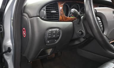 XJ-8