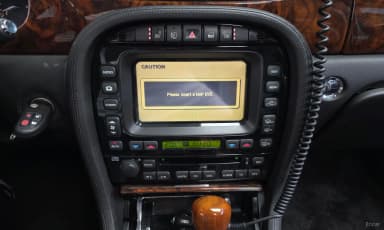 XJ-8