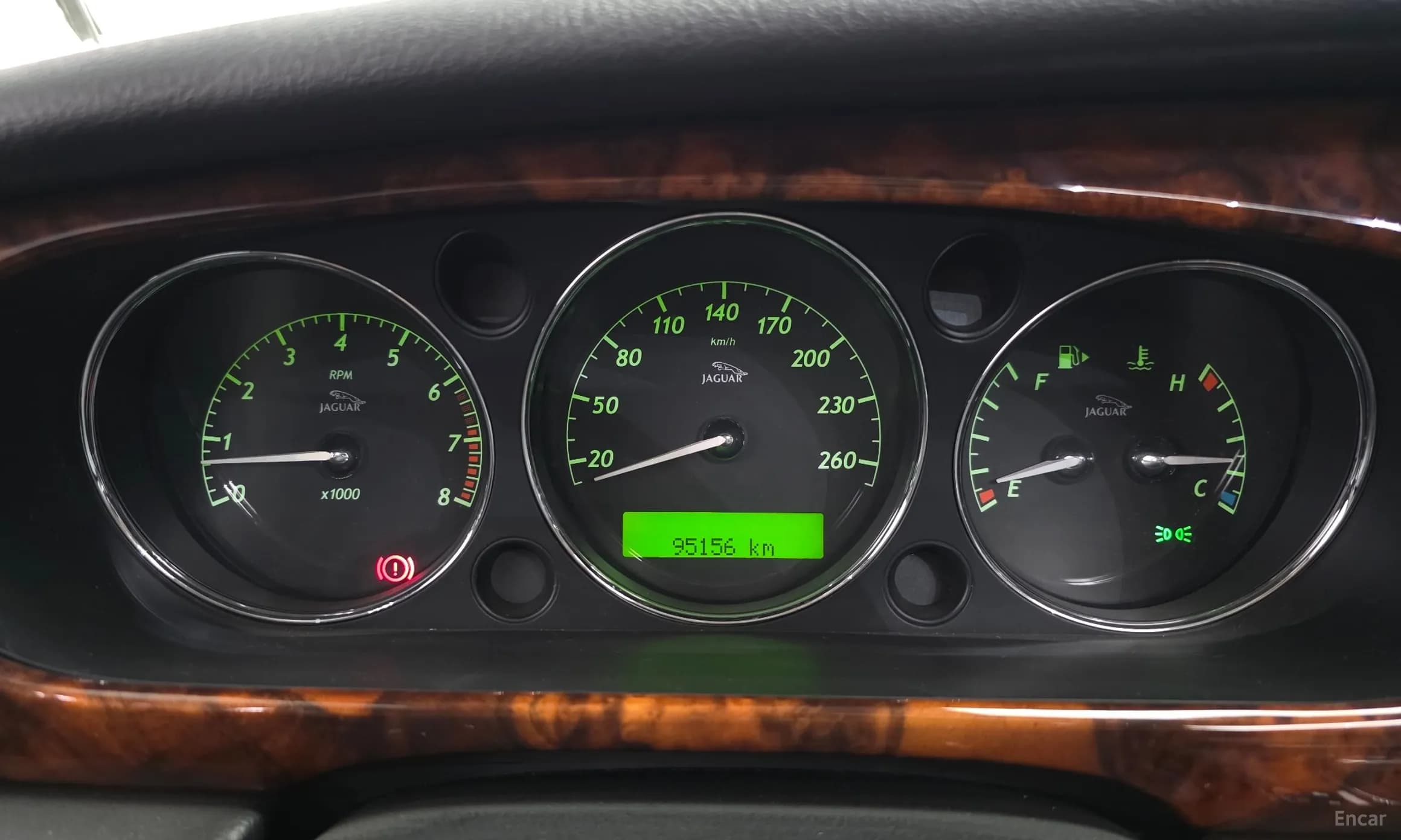 XJ-8