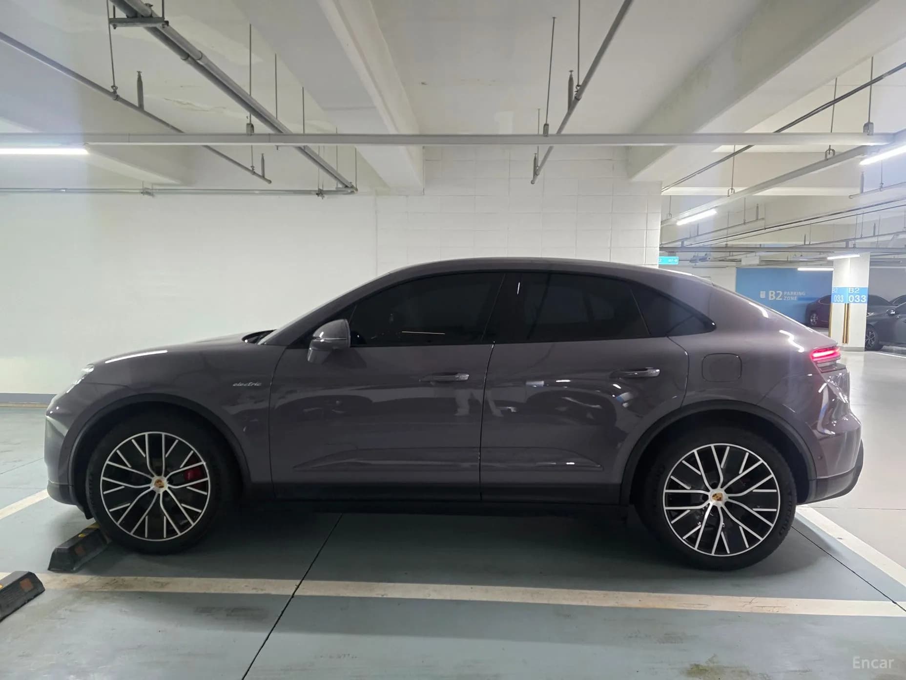 Macan EV
