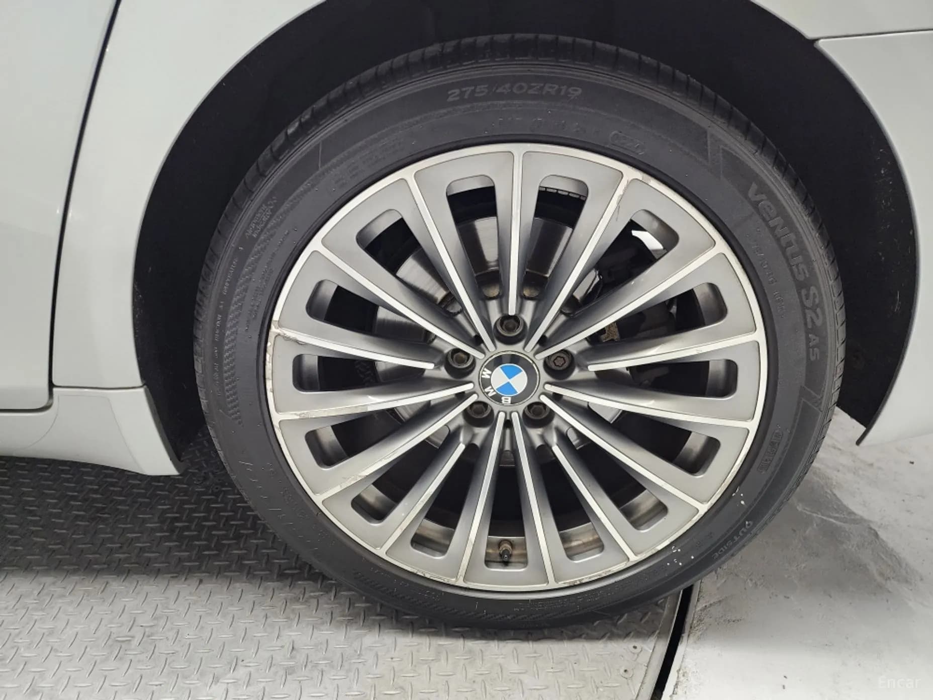 7 Series (F01)