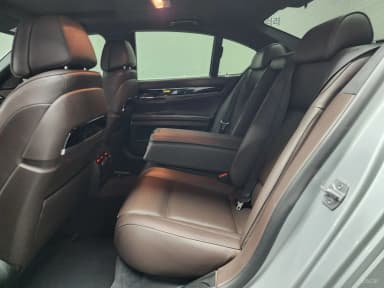 7 Series (F01)