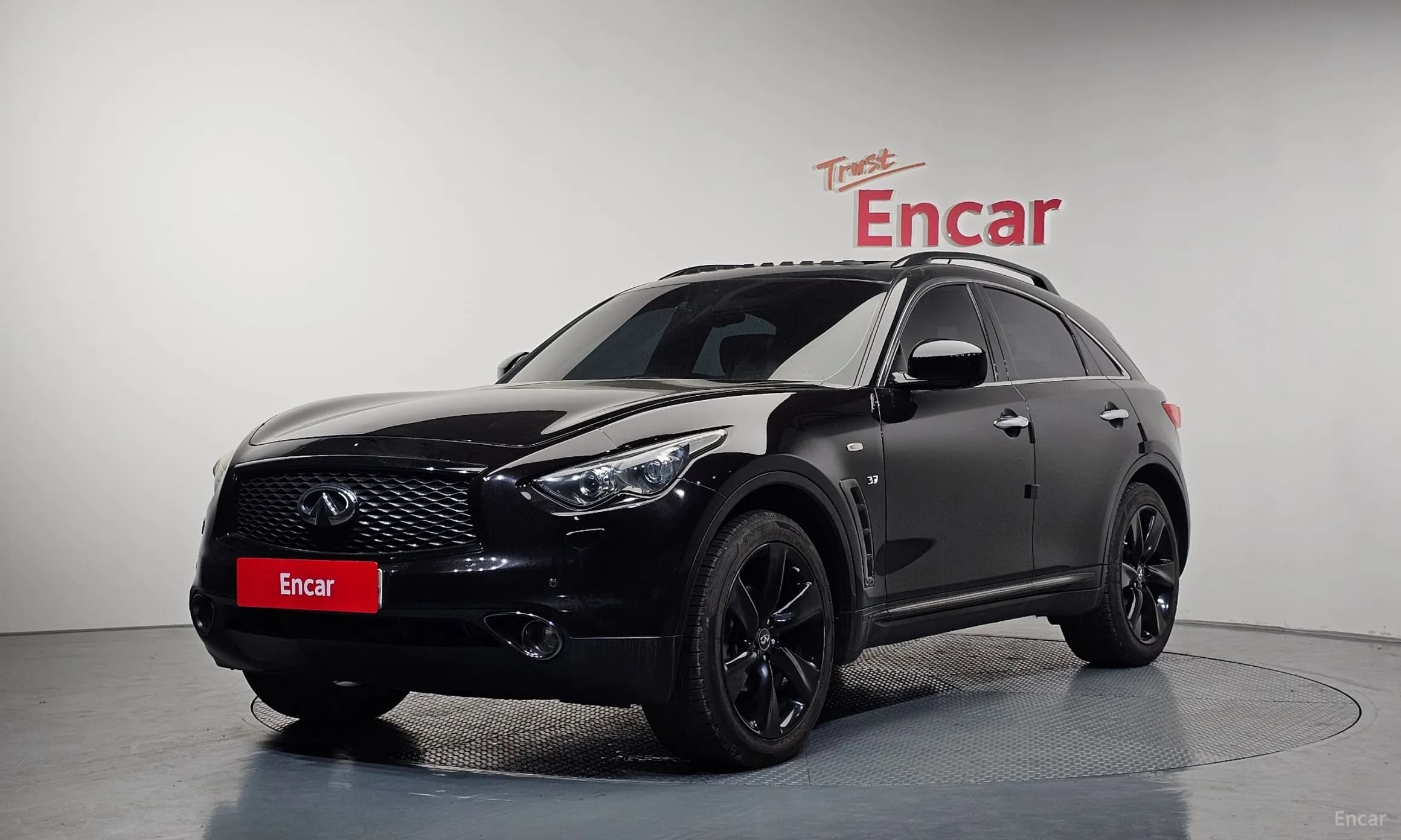 QX70