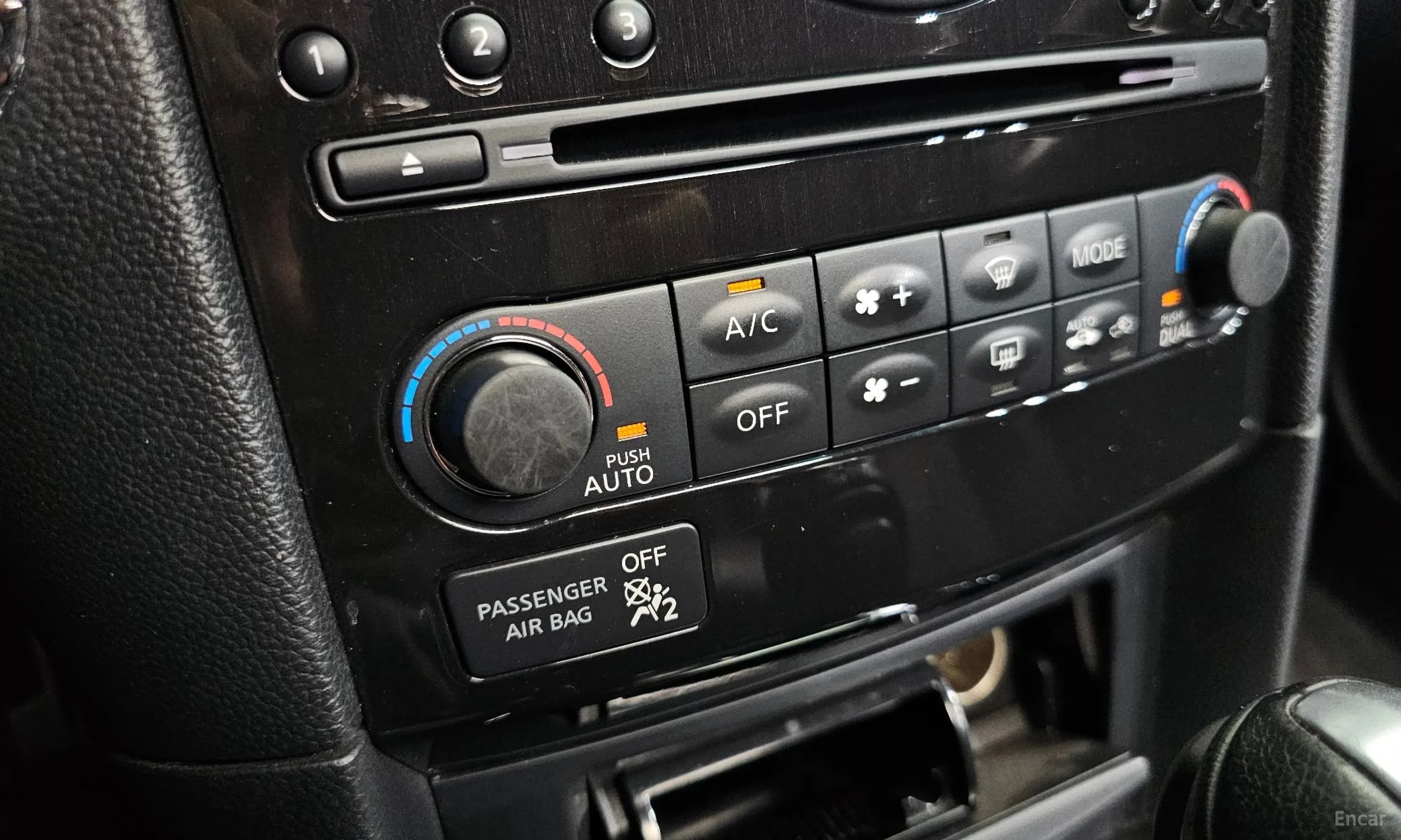 QX70