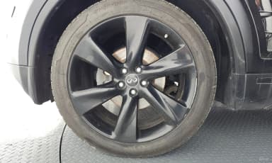 QX70