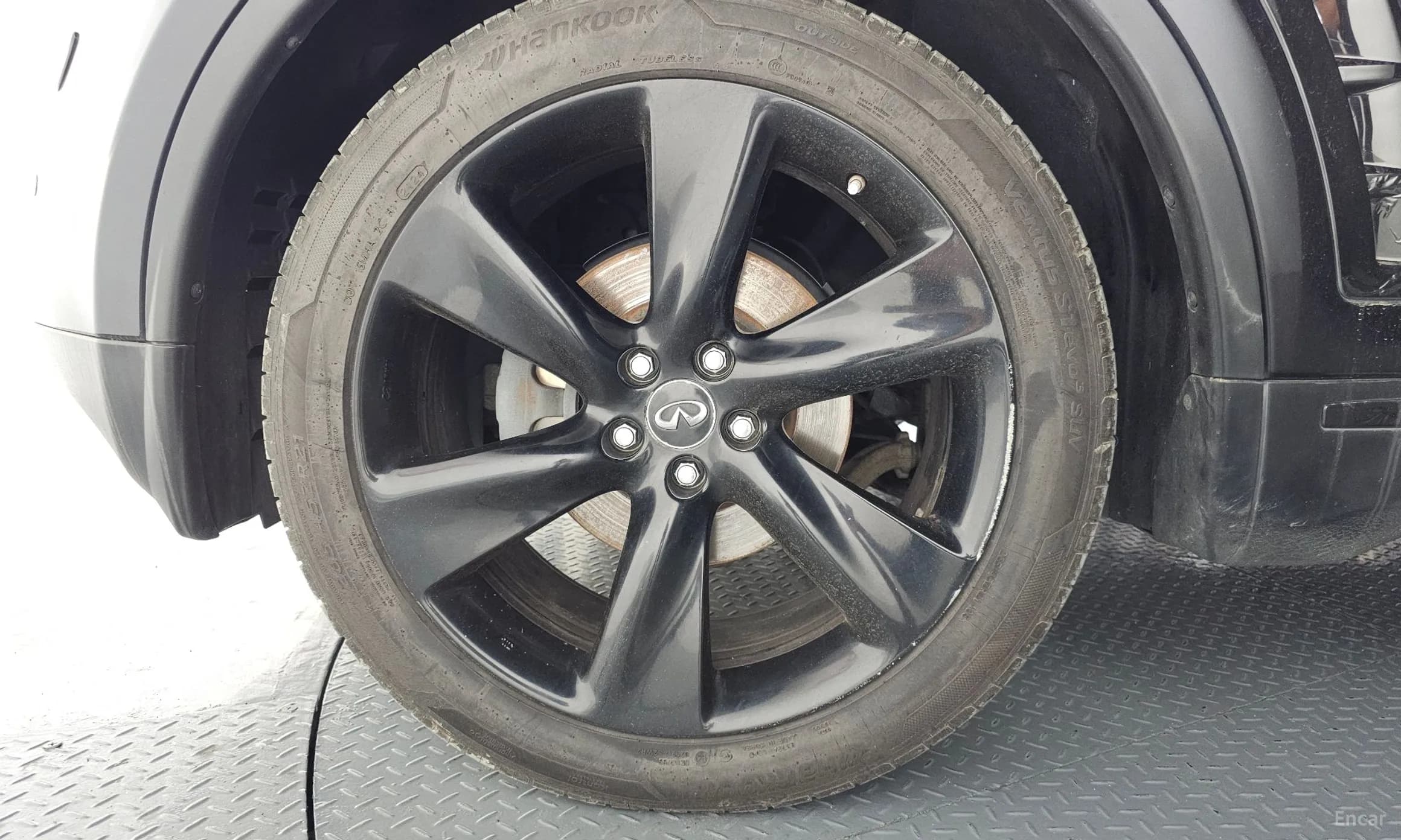 QX70