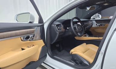 S90