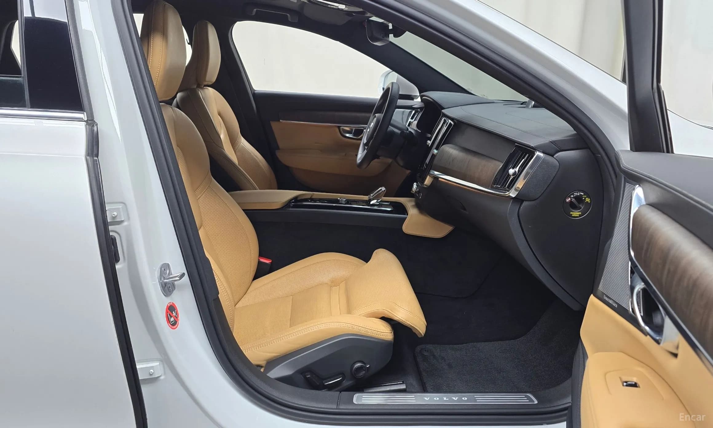 S90