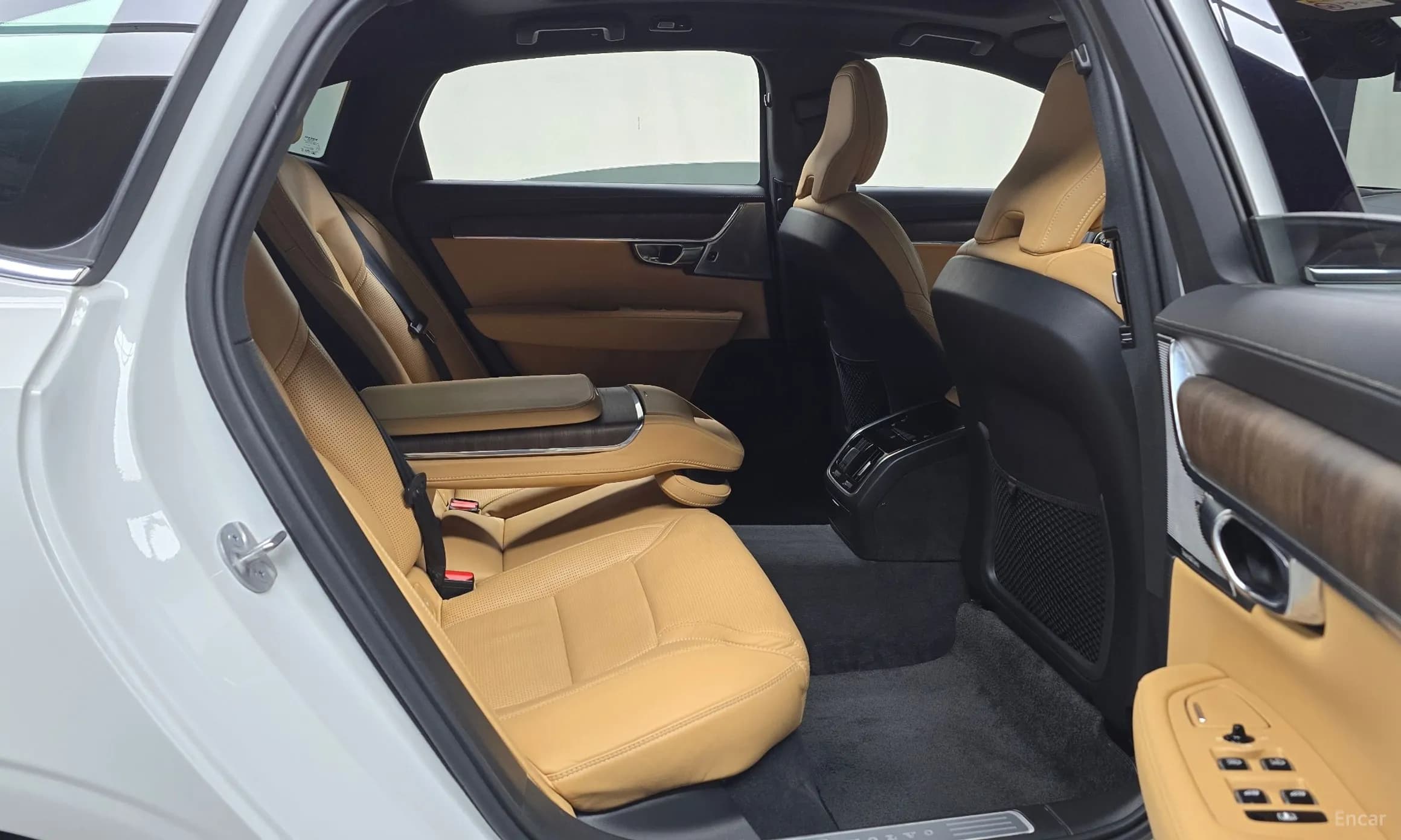 S90
