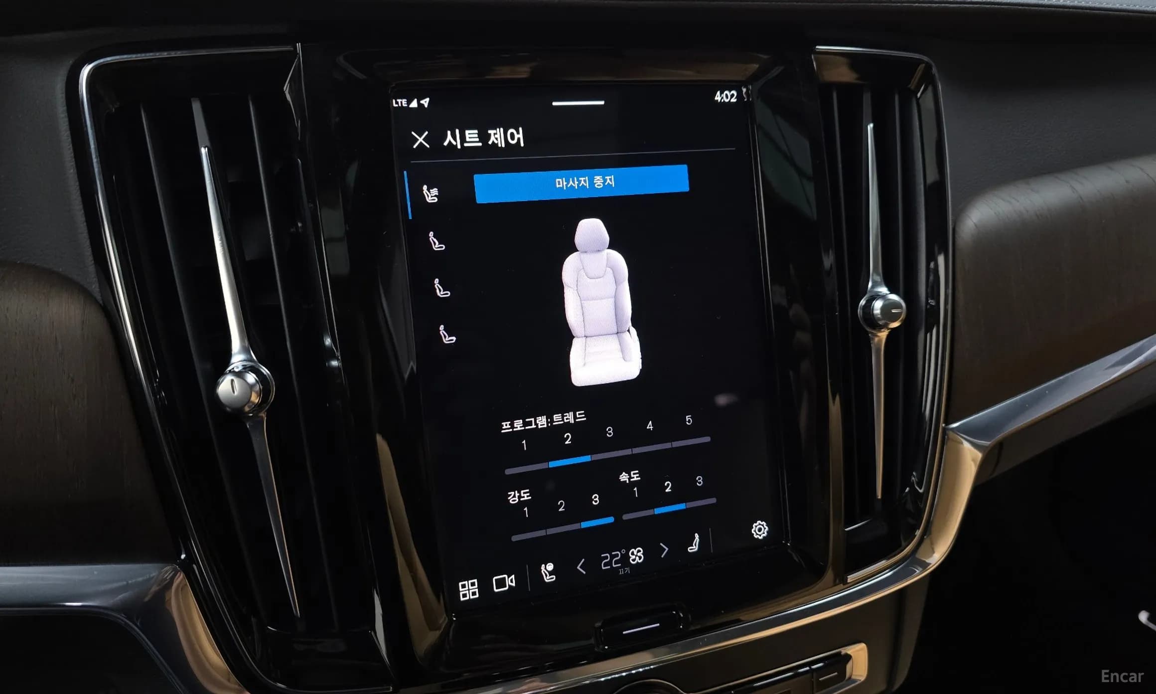 S90