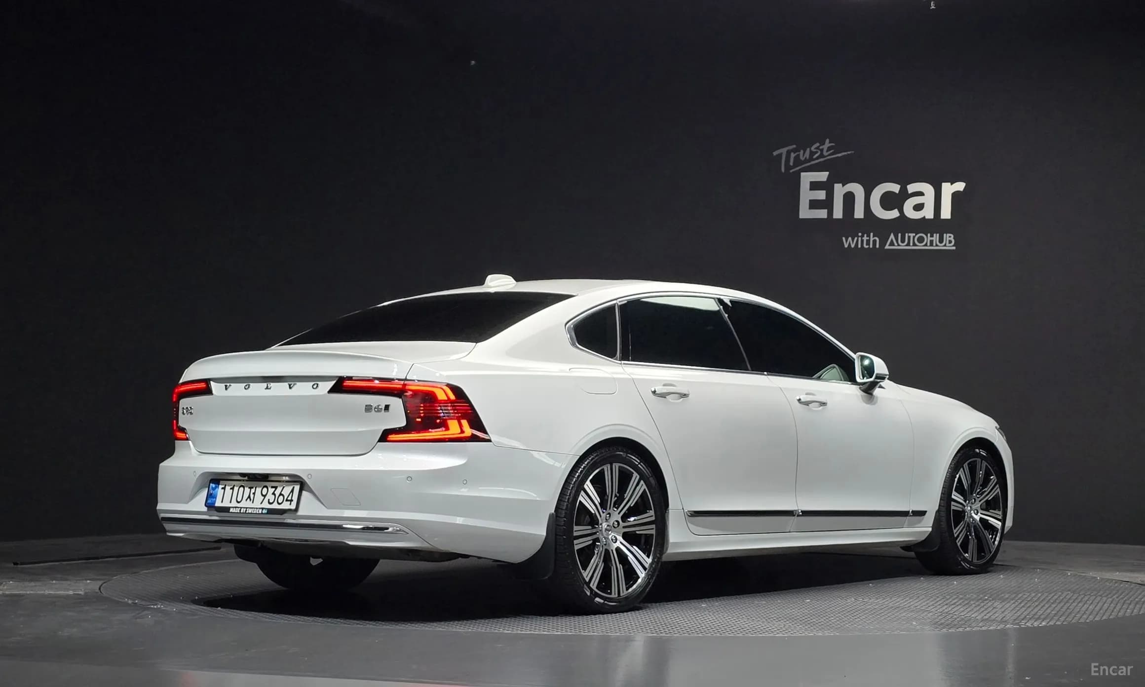 S90