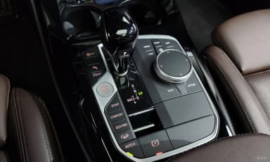 X3 (G01)