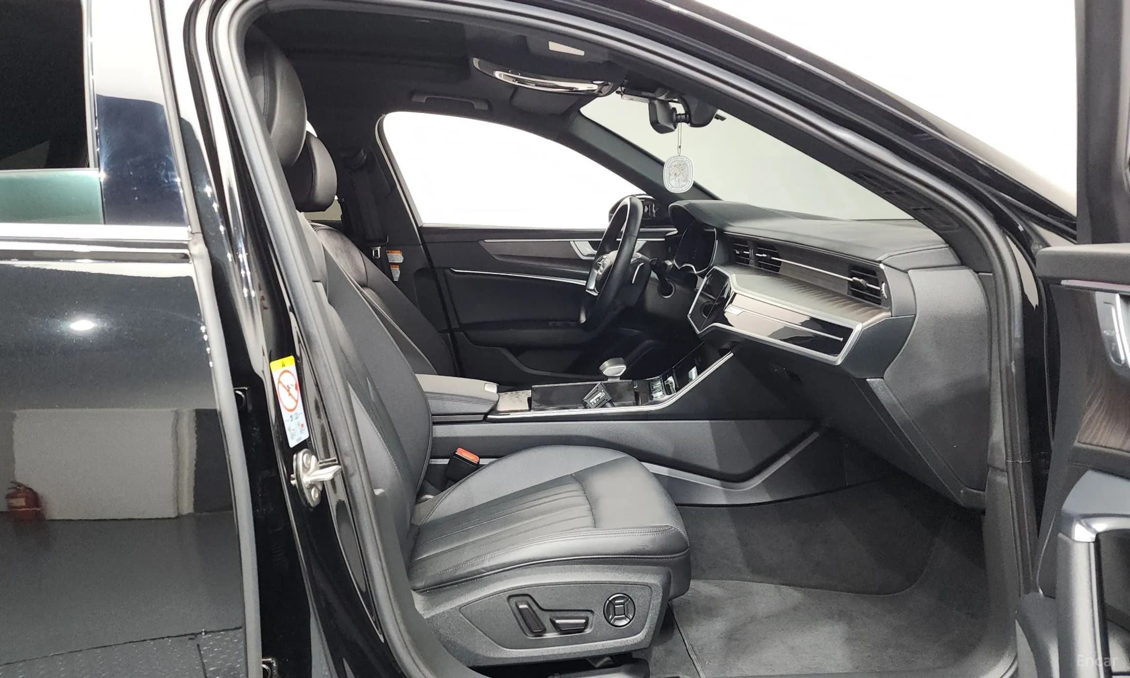 A6 (C8)
