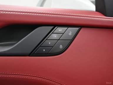 911 (992)