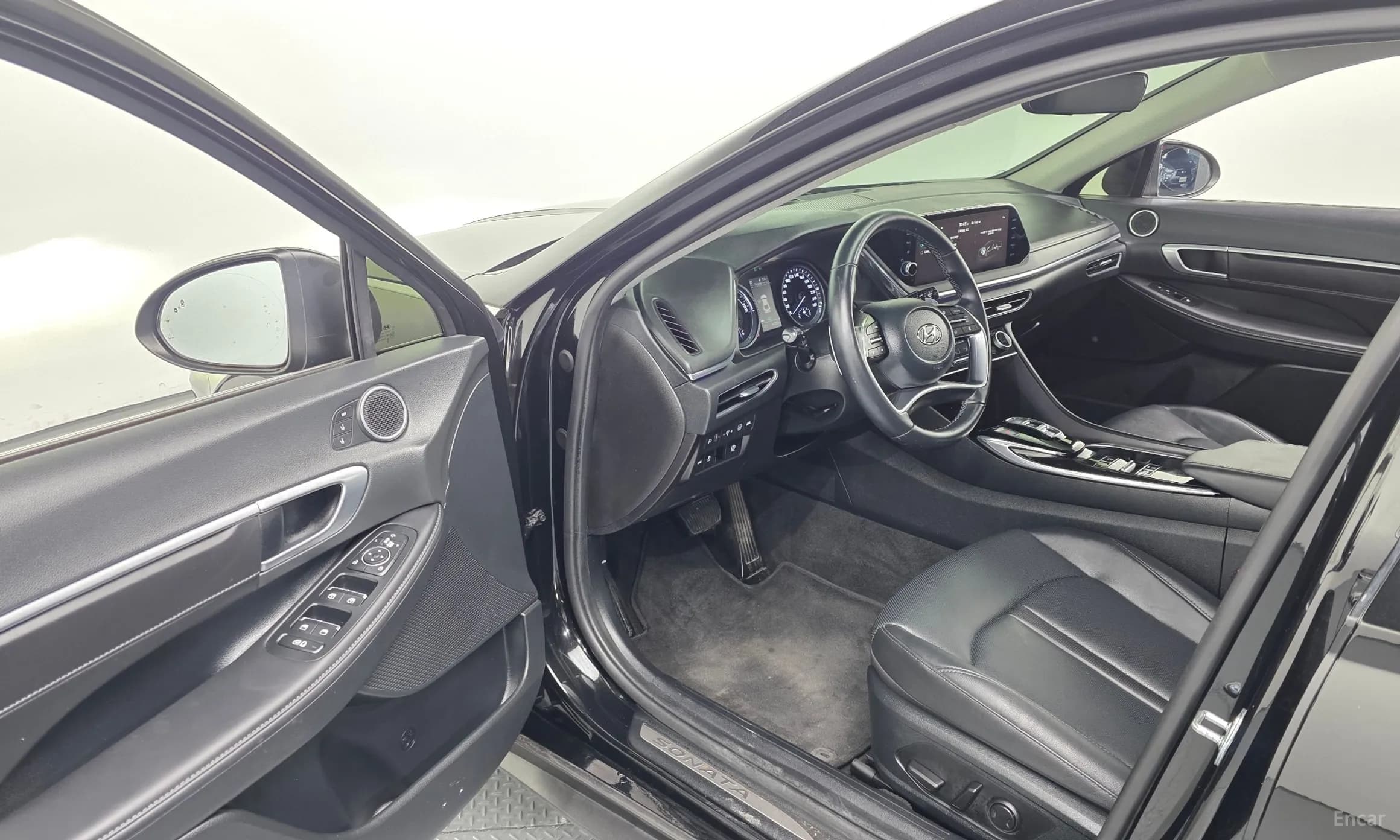 Sonata Hybrid (DN8)