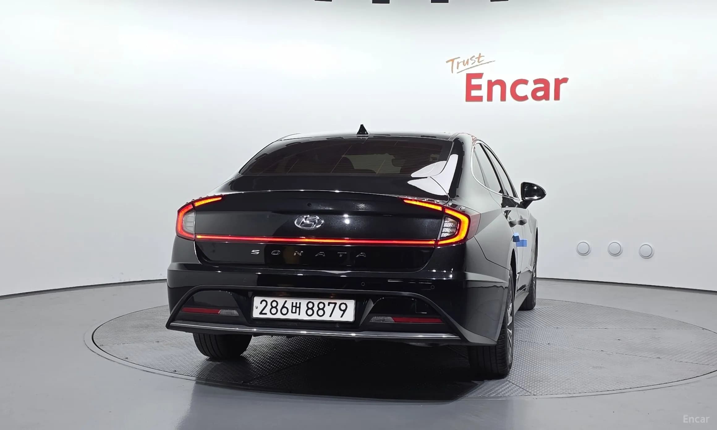 Sonata Hybrid (DN8)