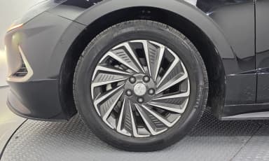 Sonata Hybrid (DN8)