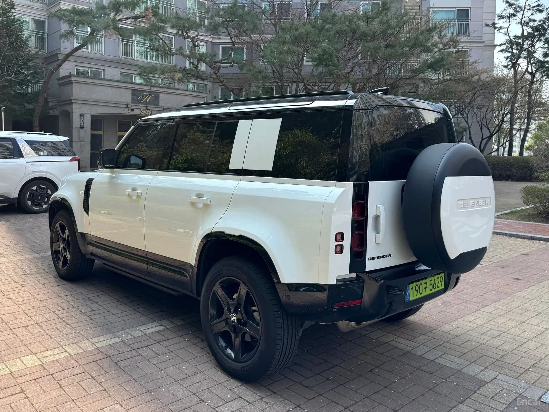 Defender (L663)