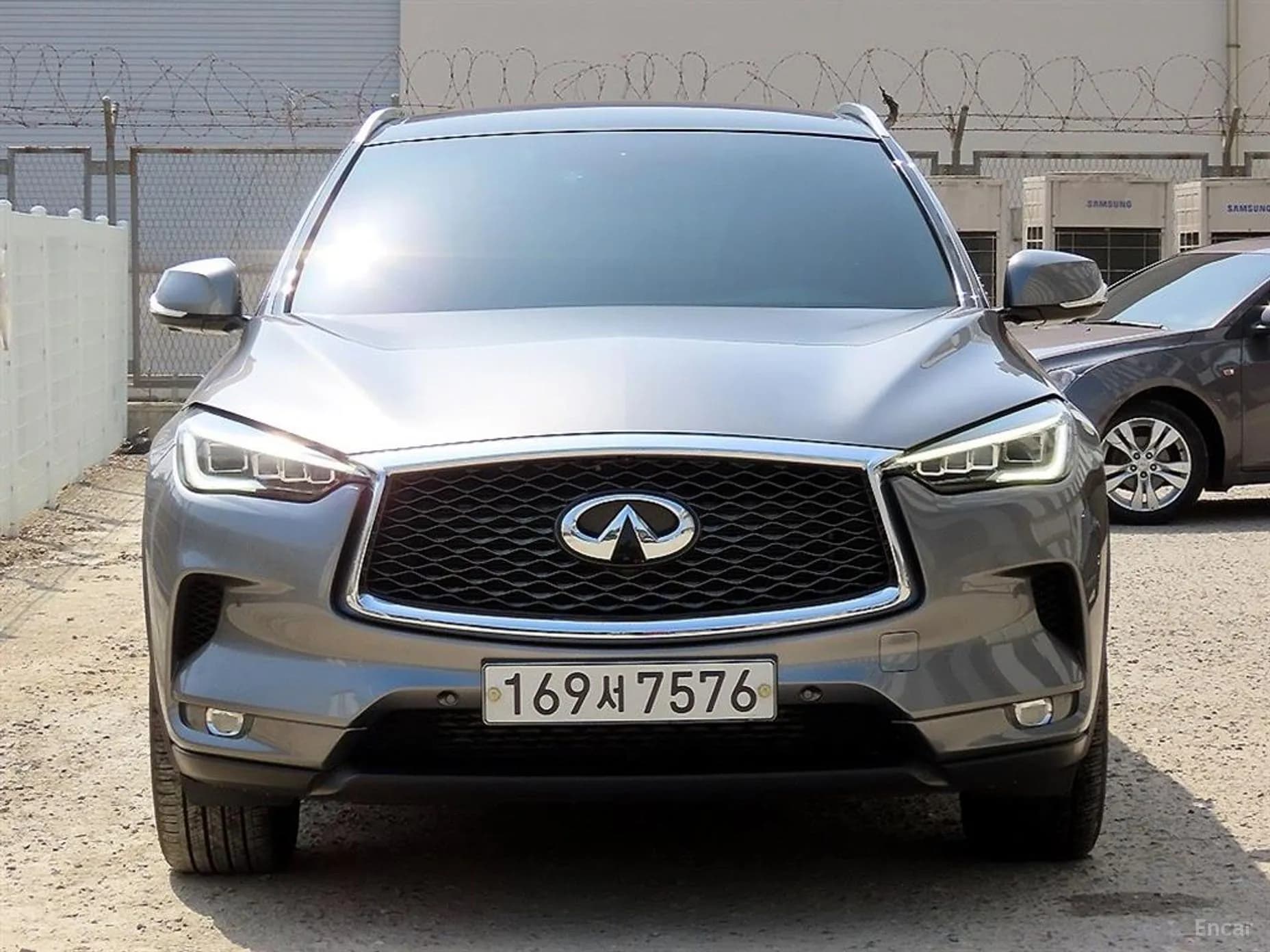 QX50 (P71A)