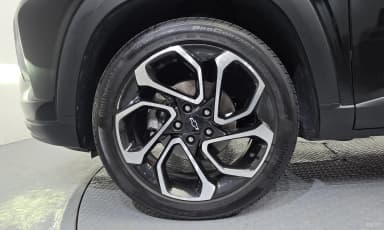 Trax Crossover