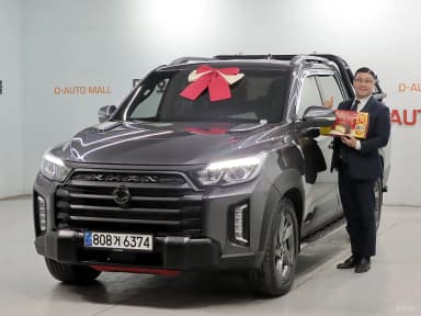 Rexton Sports Khan