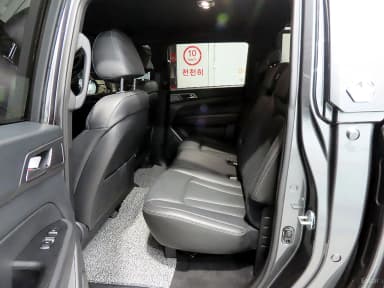 Rexton Sports Khan