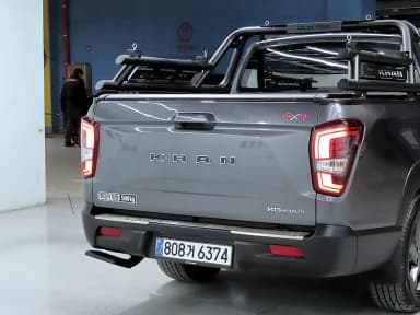 Rexton Sports Khan