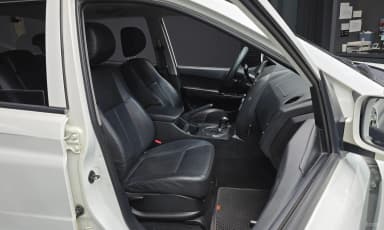 Korando Sports