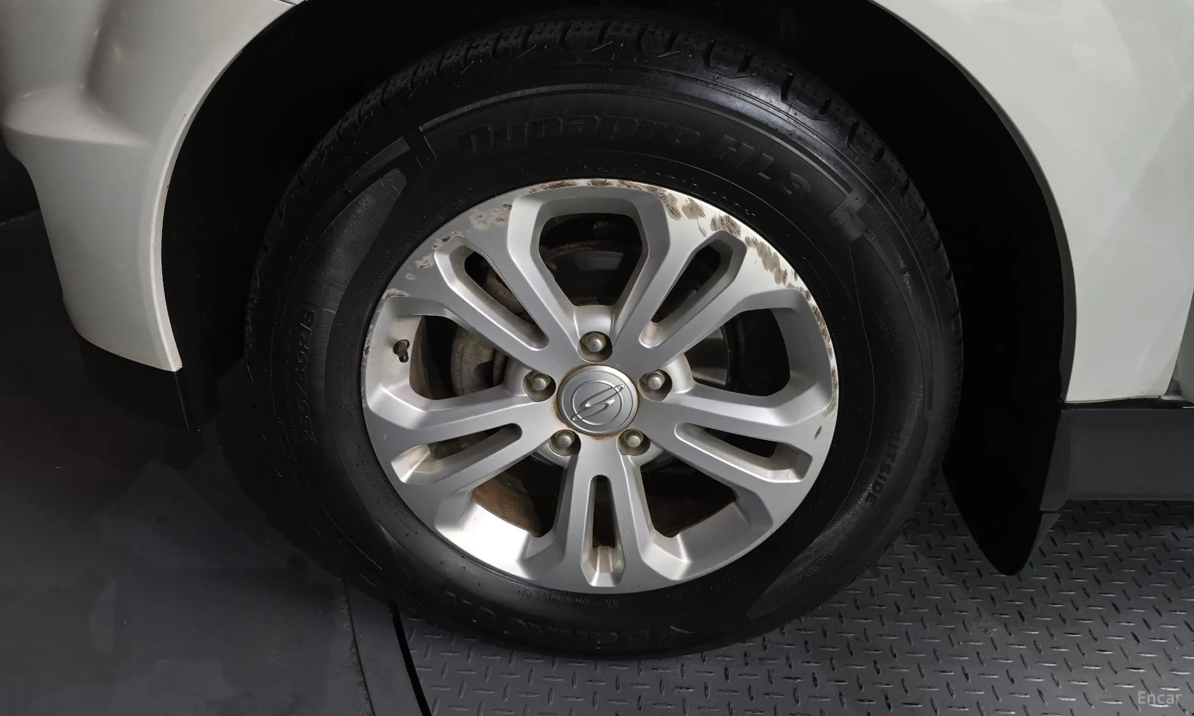 Korando Sports