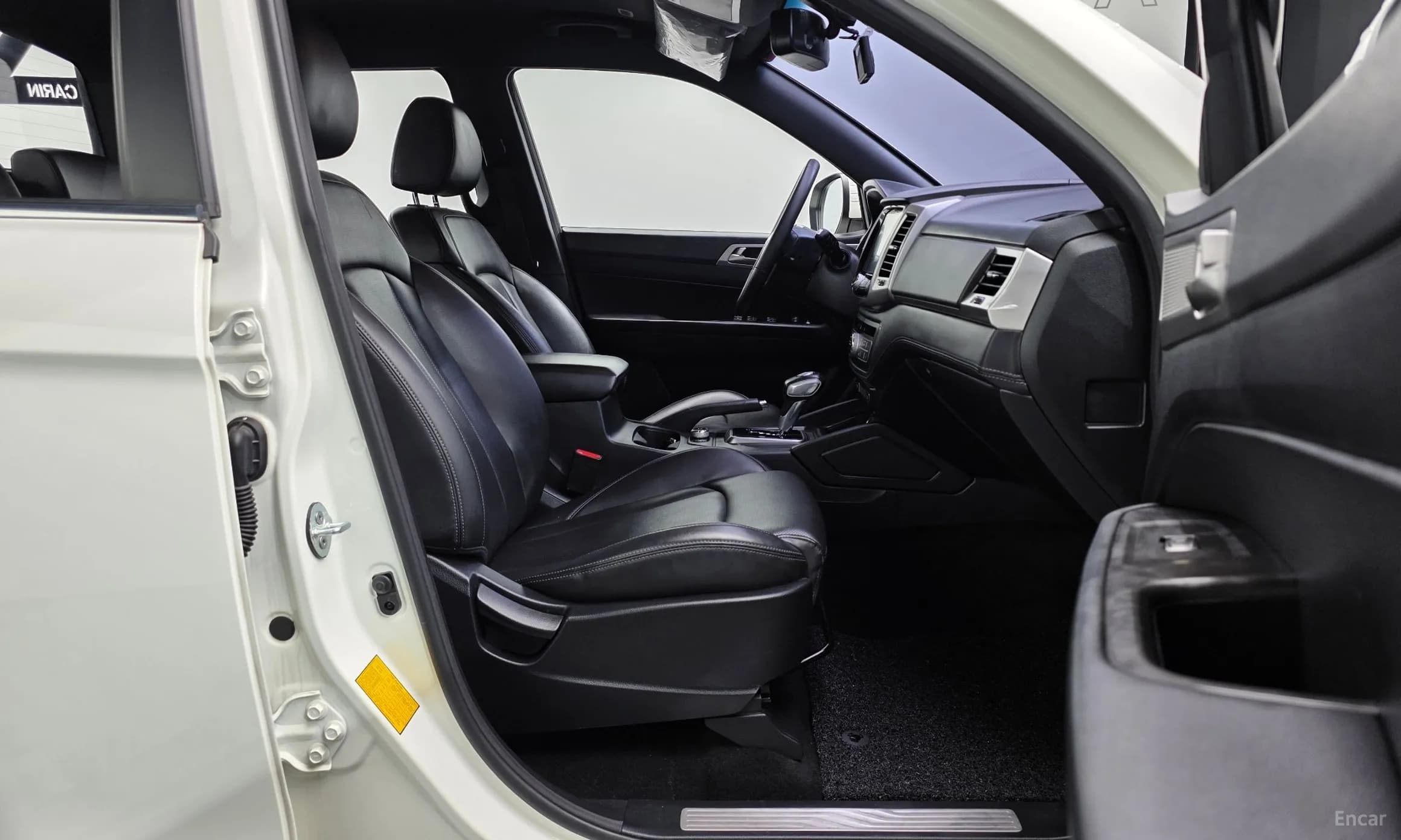 Rexton Sports Khan