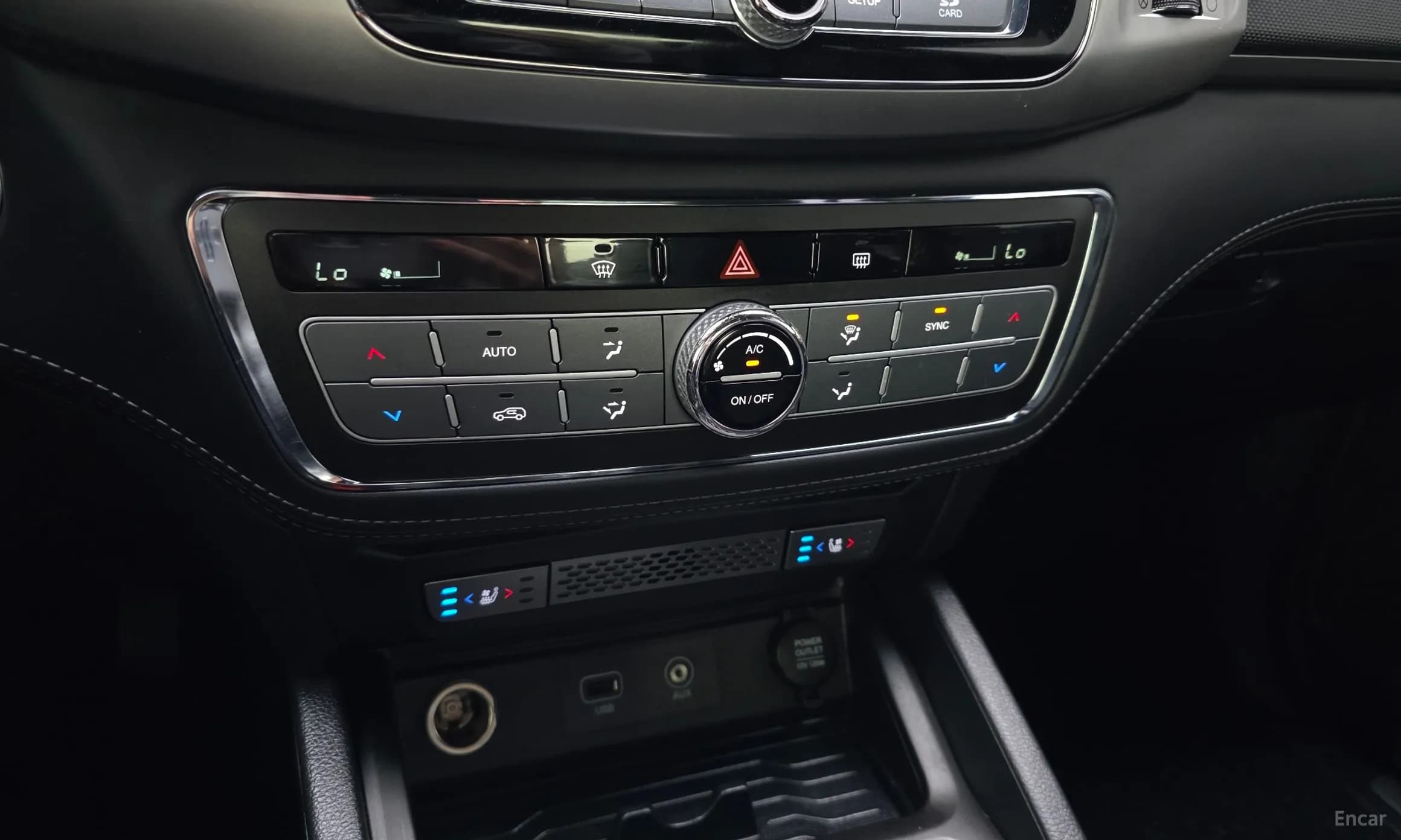 Rexton Sports Khan
