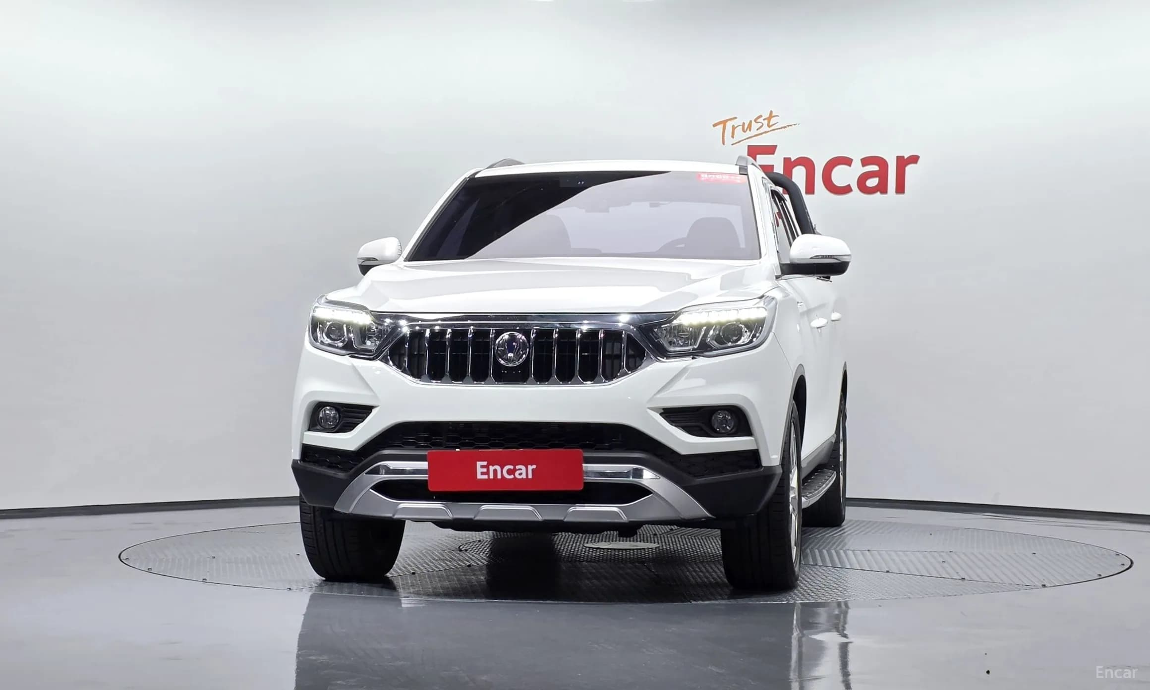 Rexton Sports Khan