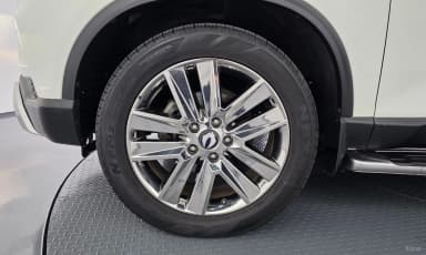 Rexton Sports Khan