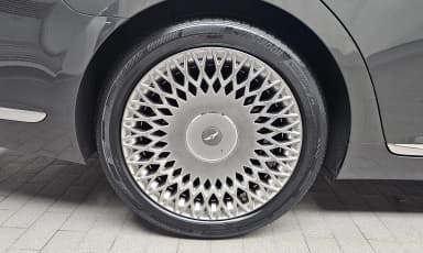 G90