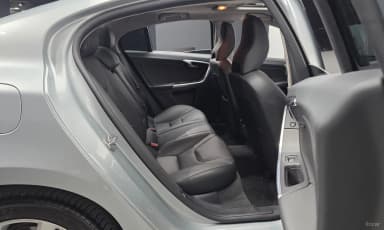 S60