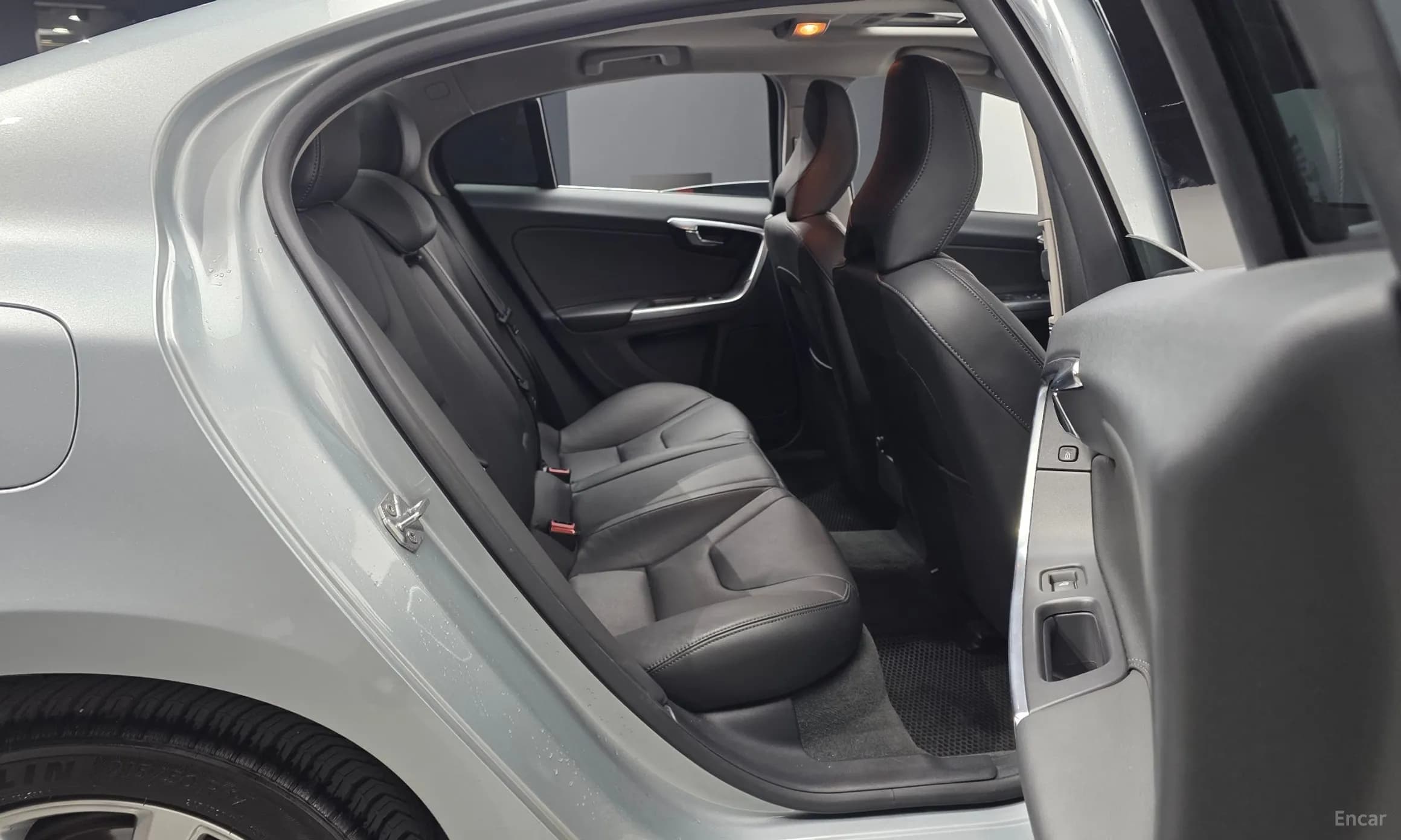 S60