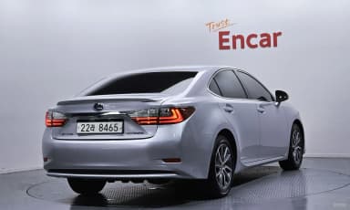 New ES300h