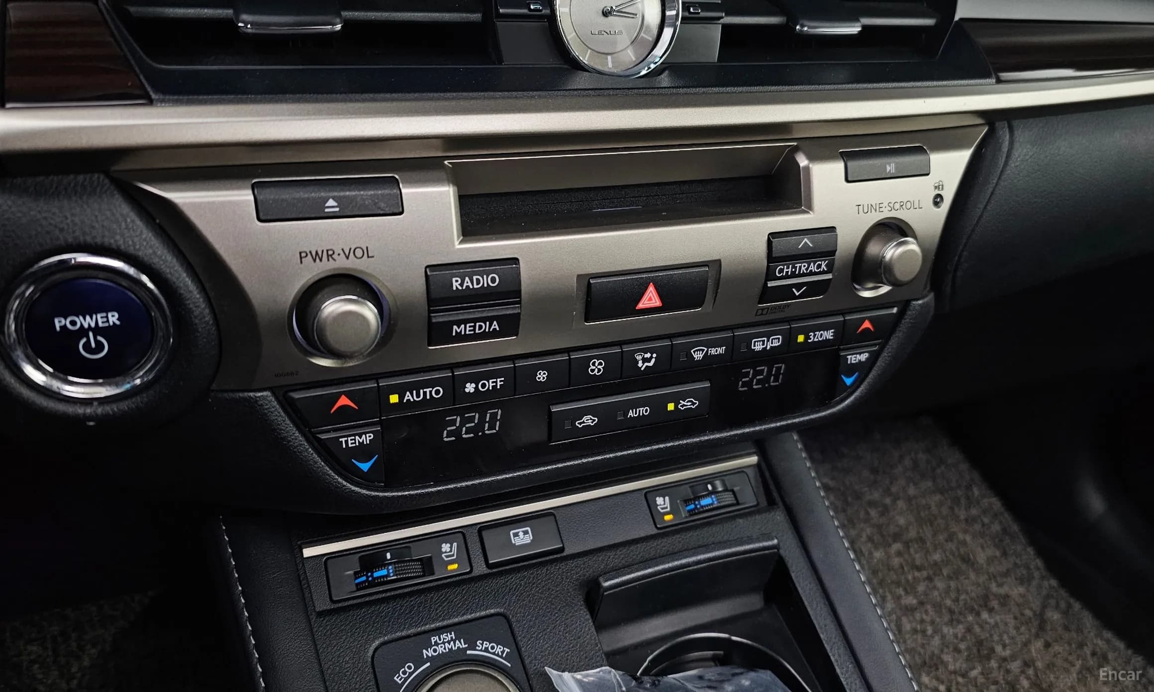 New ES300h