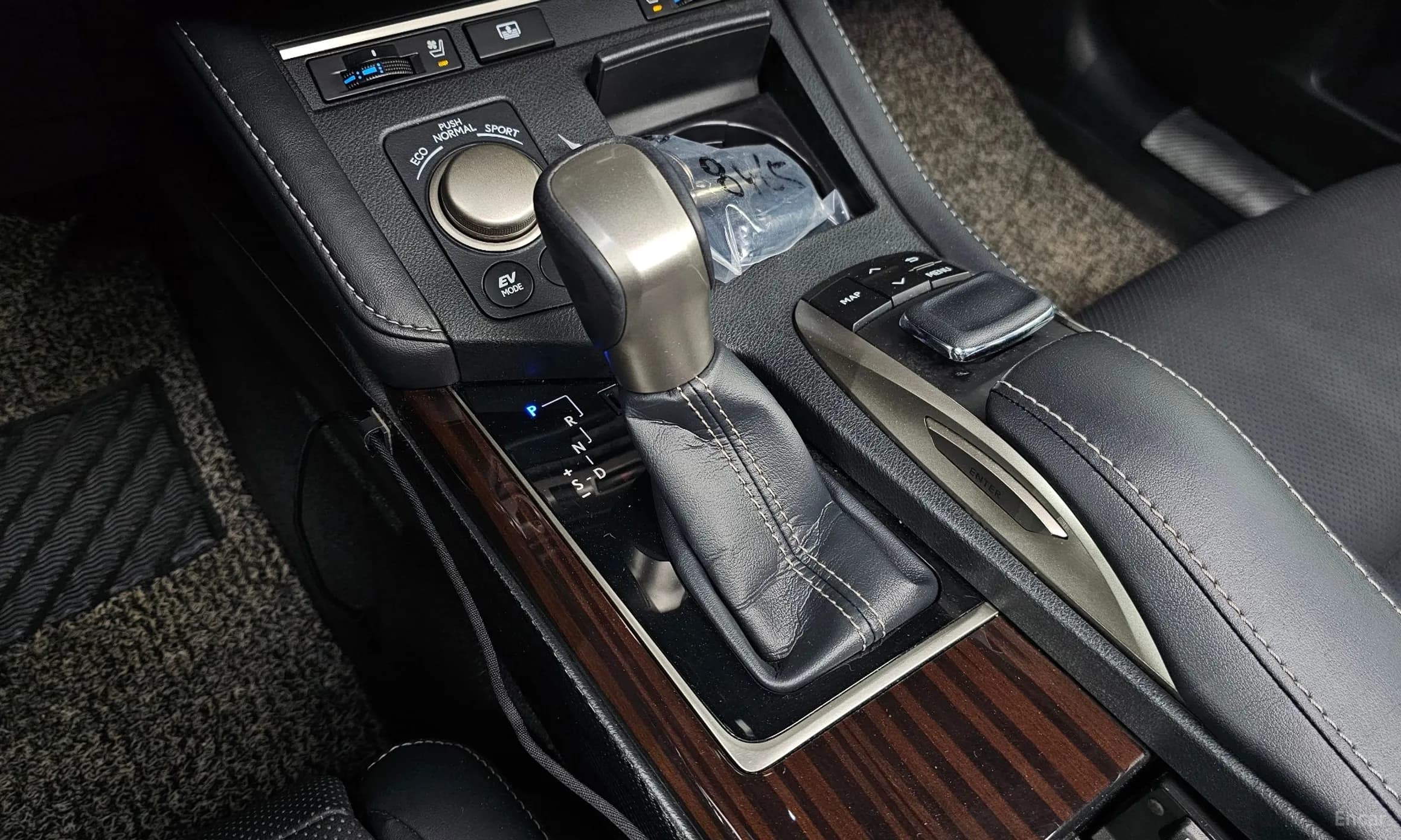 New ES300h