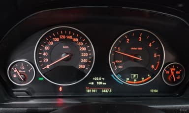 Series 4 (F32)