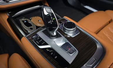 7 Series (G11)