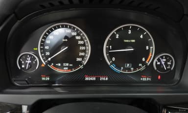 X6 (F16)