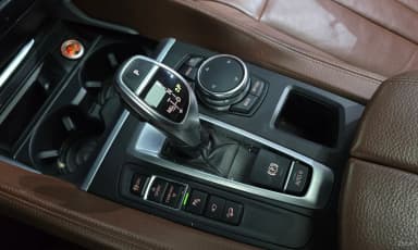 X6 (F16)