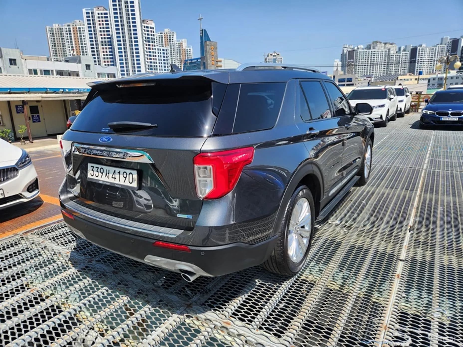 Explorer 6th Generation