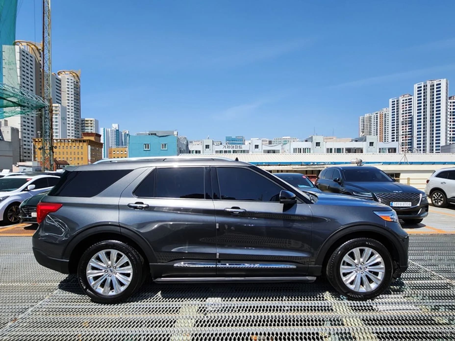 Explorer 6th Generation