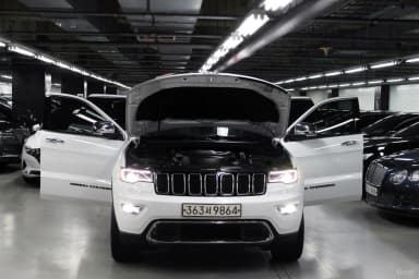 Grand Cherokee
