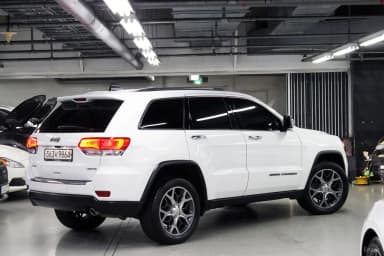 Grand Cherokee