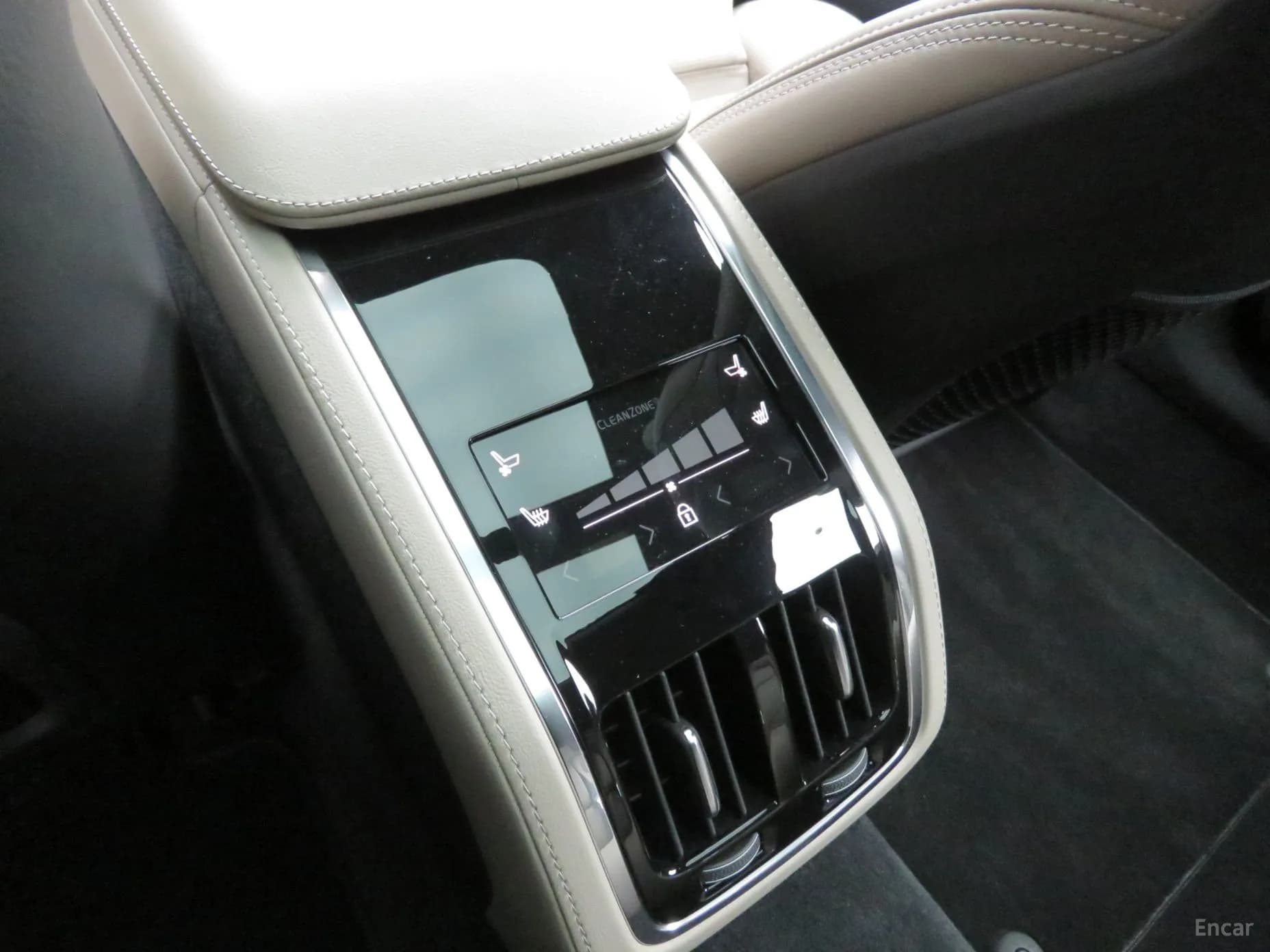 S90