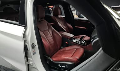 X4 (G02)
