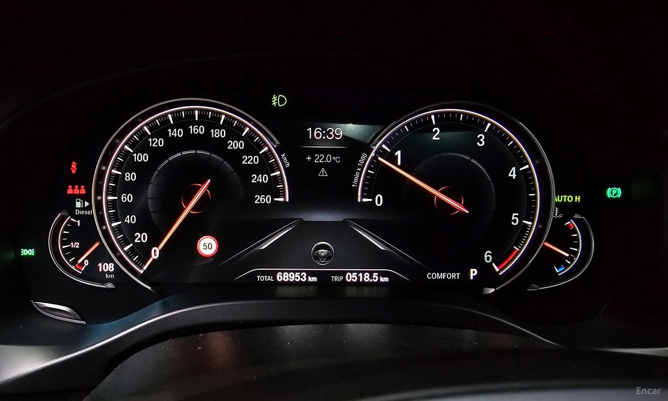 X4 (G02)